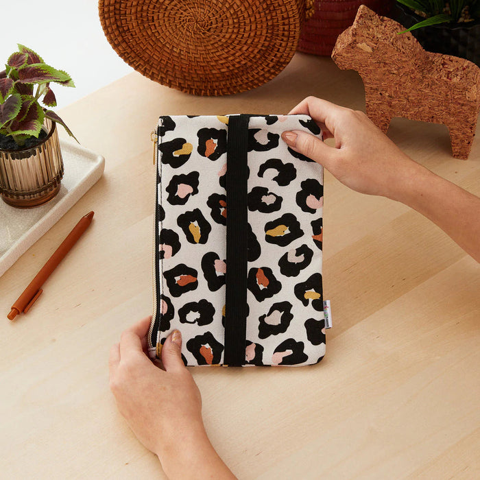 Me & My Big Ideas Happy Planner - Modern Wild Elastic Pen Pouch